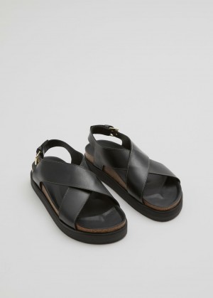 & Other Stories Criss-Cross Pelle Sandals Nere | NOS-SN114509