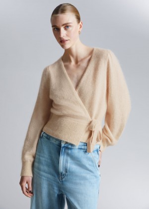 & Other Stories Lavorato A Maglia Wrap Maglia Beige | NOS-SN113531