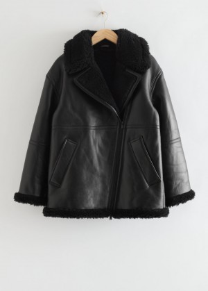 & Other Stories Oversized Pelle Shearling Jacket Nere | NOS-SN113730