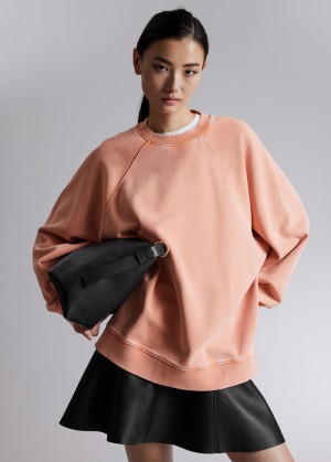 & Other Stories Relaxed Sweatshirt Corallo | NOS-SN114097