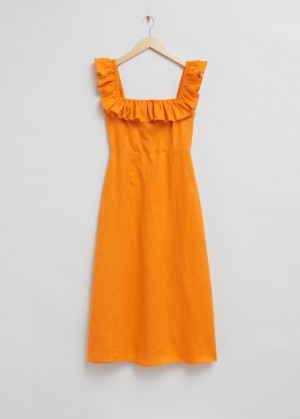 & Other Stories Ruffle Neck Linen Midi Vestito Arancioni | NOS-SN113363