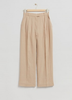 & Other Stories Tailored Relaxed Pleat Trousers Beige | NOS-SN114296