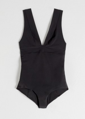 & Other Stories V-Neck Swimsuit Nere | NOS-SN114740