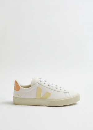 & Other Stories Veja Campo Pelle Sneakers Bianche Gialle | NOS-SN114406