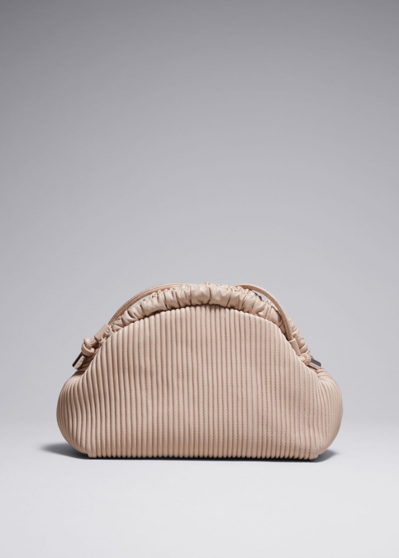 & Other Stories A Pieghe Pelle Clutch Bag Beige | NOS-SN114548