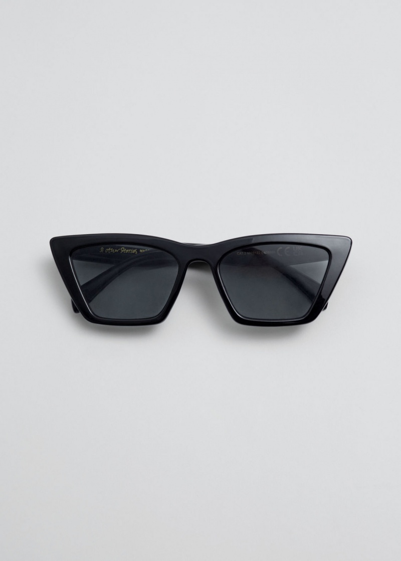 & Other Stories Angular Cat Eye Sunglasses Nere | NOS-SN114613