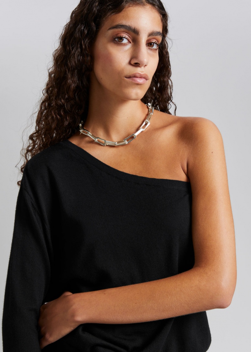 & Other Stories One-Shoulder Merino Top Nere | NOS-SN113468