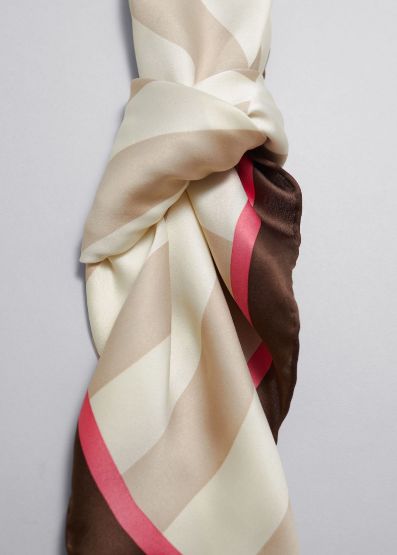 & Other Stories Printed Square Scarf Crema Rosa | NOS-SN114653