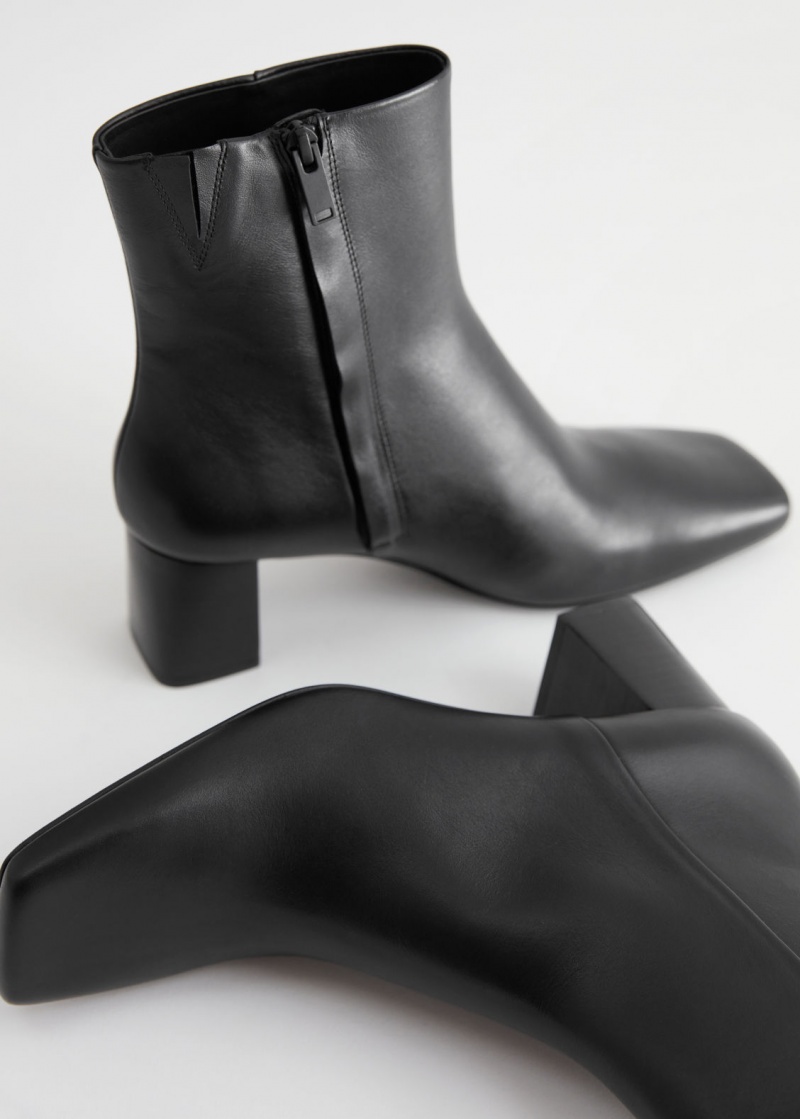 & Other Stories Squared Punta Pelle Boots Nere | NOS-SN114432